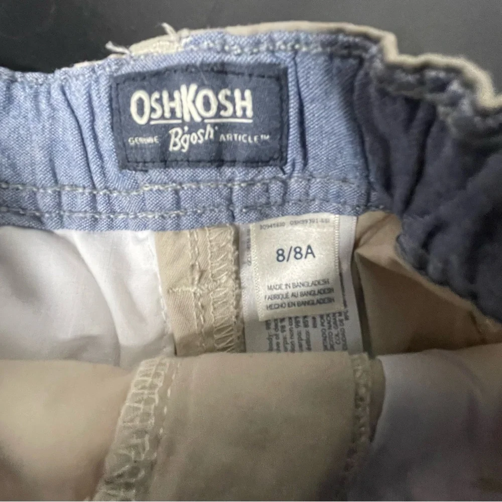 Oshkosh Bgosh Boy’s khaki Shorts size 8/8a adjustable waist